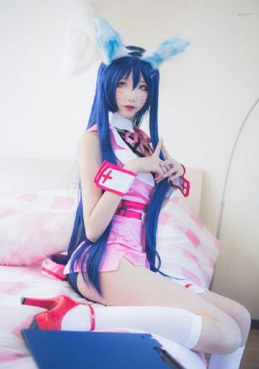 夫妻回不去的联欢晚会动漫